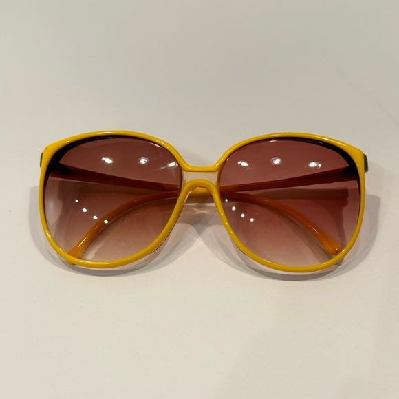 Anne Klein Yellow Sunglasses VINTAGE main image 6
